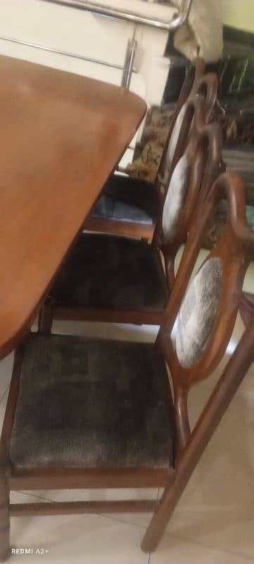 dining table with six chairs 3