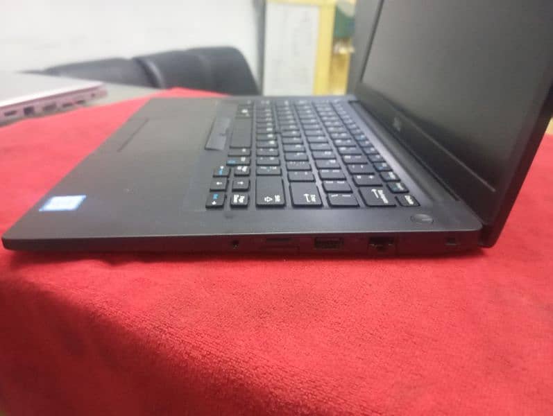 Dell 7480 Latitude Core i5 6th generation 8gb 256gb SSD 1