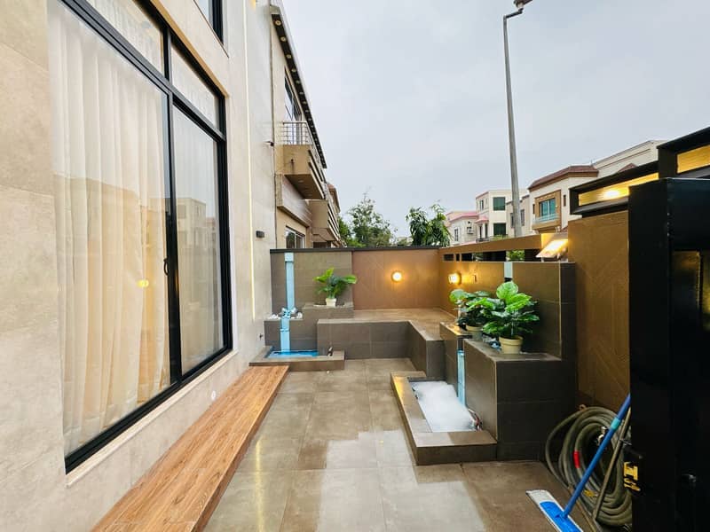 13 Marla New House Available For Sale In Bahria Town Lahore 5