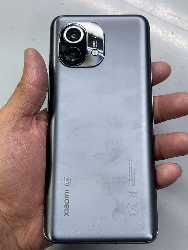 Urgent sale and exchange possible with iphone 2