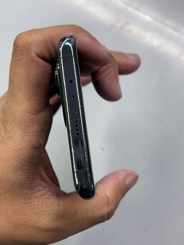 Urgent sale and exchange possible with iphone 6