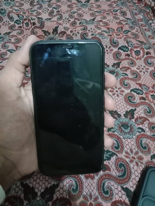 I Phone XR 1