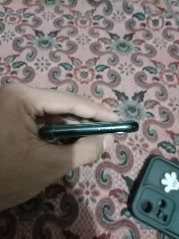 I Phone XR 6