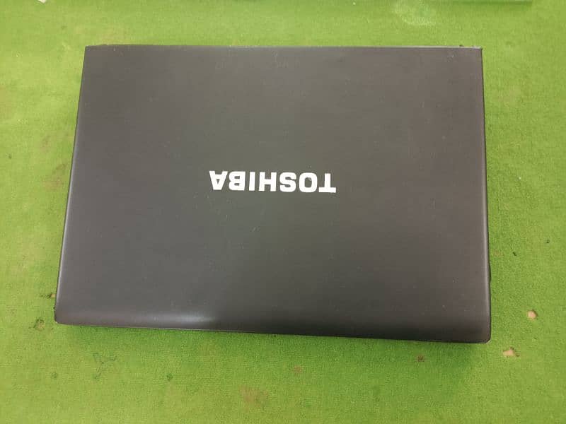 Toshiba laptop 17000 0