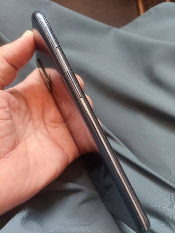 1 plus nord 100 4/64 13+2+2mp triple camera  snapdragon 2