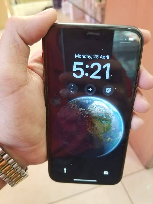 I phone 11 of 78% battery urgent sale 2
