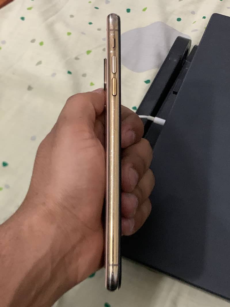 256 gb NON PTA Apple iPhone XS Max 6