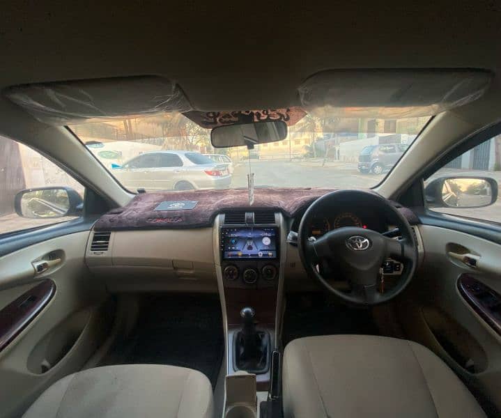 Toyota Corolla GLI 2011 3