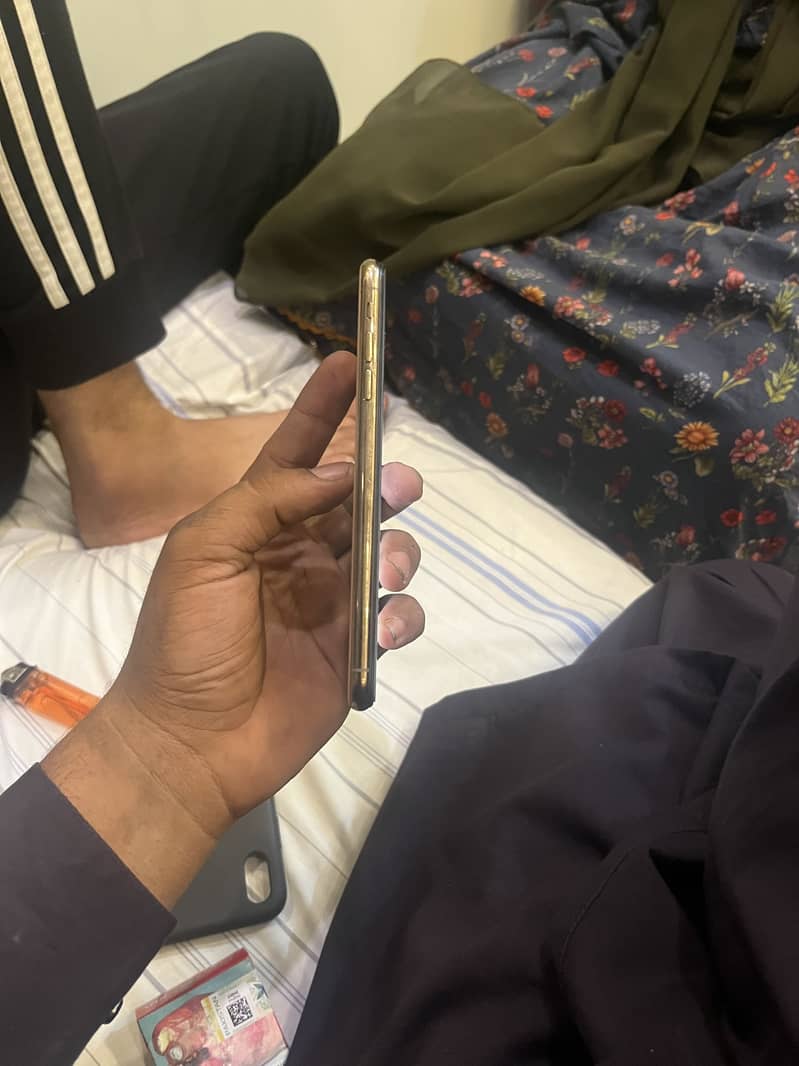 Iphone xs max rose gold 64gp jv 8