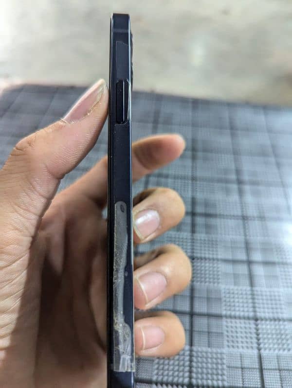 iPhone 12 jv 4
