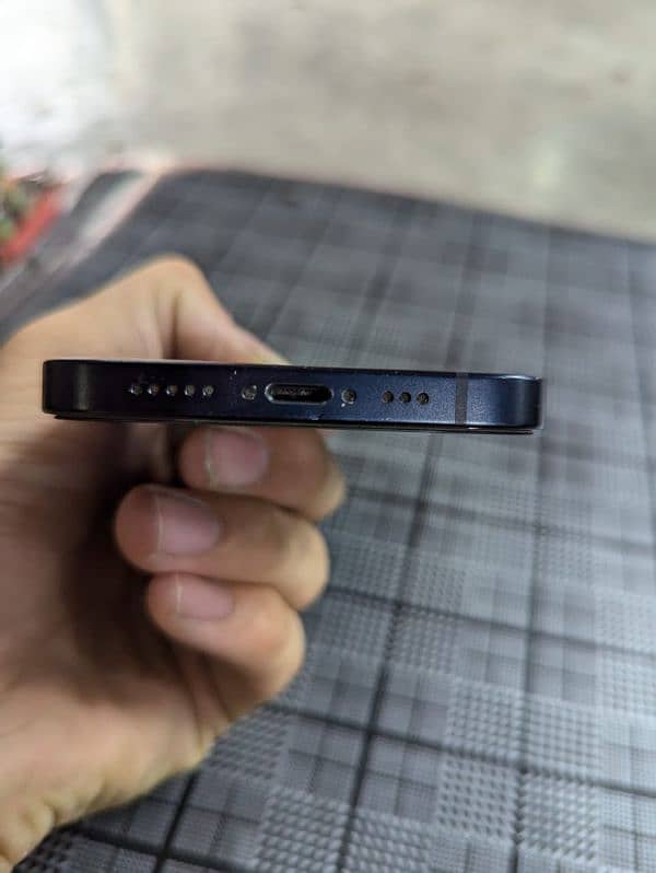 iPhone 12 jv 6