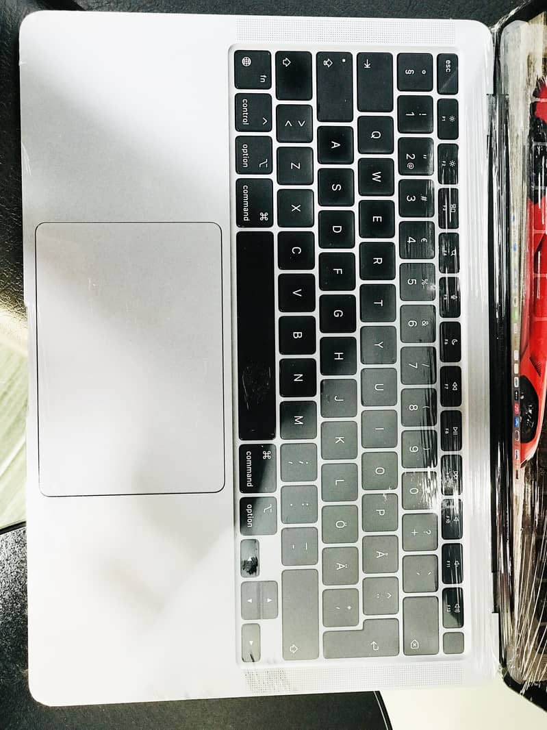  MacBook Air M1 Chip With Retina Display 5