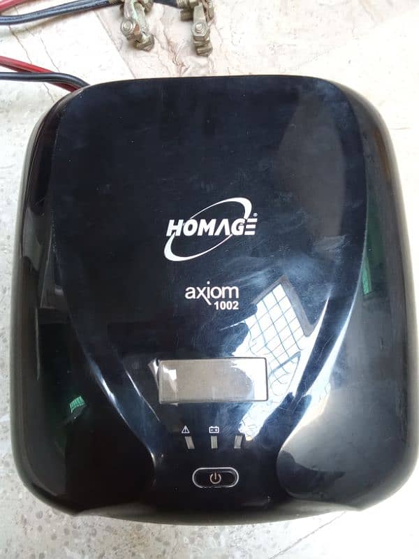 Homage axiom1002 1000VA/660W 4