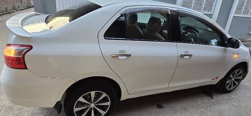 Toyota Belta 2012 1