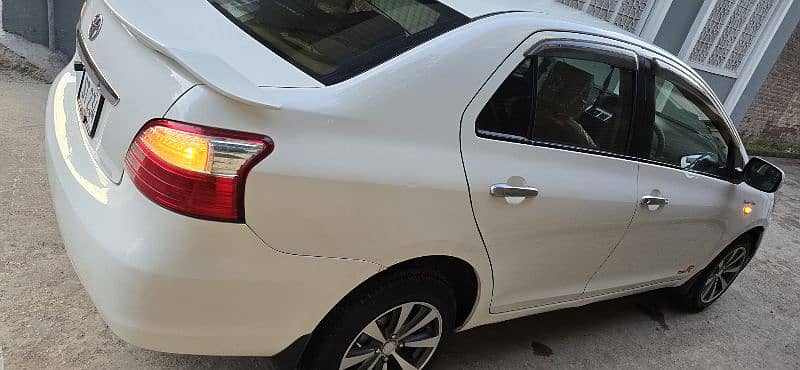 Toyota Belta 2012 7