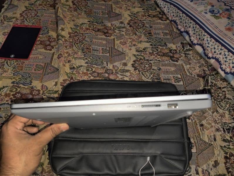 lenovo ideapad slim 3 8