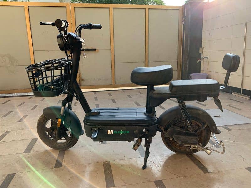 Evee Flipper Electric Scooty For Sale 3