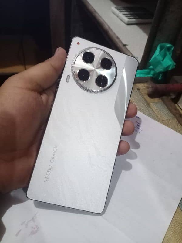 Tecno camon 30 12+12/256 lush 2