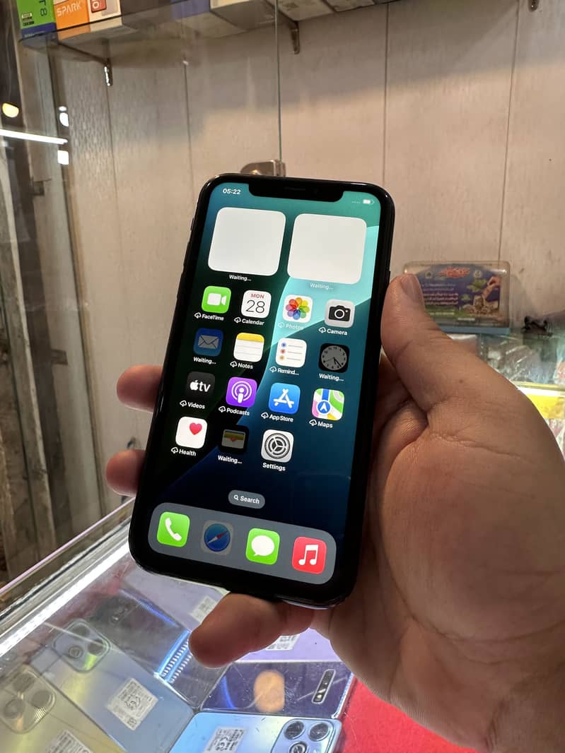 Iphone xr 128gb dual physical pta approved 0