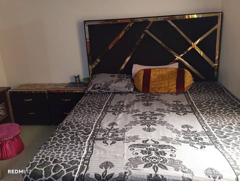 good condition furniture 0