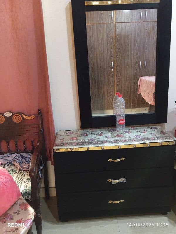 good condition furniture 2