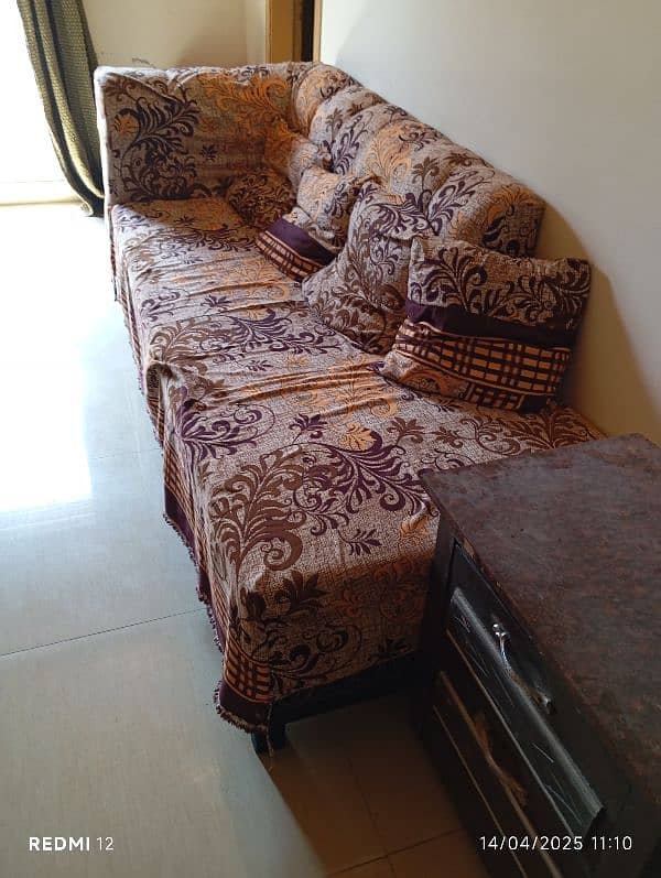 good condition furniture 3