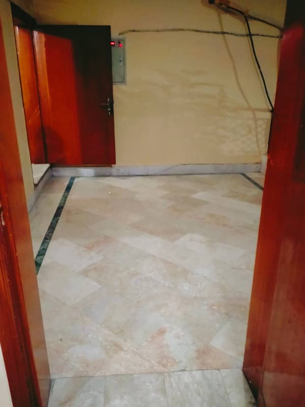 12 MARLA UPPER PORTION FOR RENT ON PIA MAIN BOULEVARD NEAR AL JANNAT MARRIAGE HALL. ALL FACILITIES AVAILABLE. 5