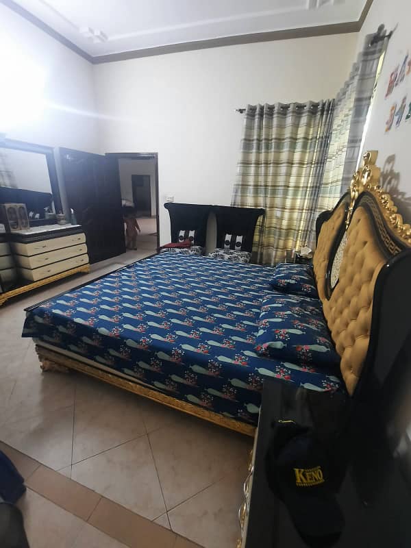 24 MARLA LOWER PORTION FOR RENT NEAR PIA MAIN BOULEVARD. ALL FACILITIES AVAILABLE. WALKING DISTANCE FROM PIA MAIN BOULEVARD. AVAILABLE FOR BOTH FAMILY AND OFFICE . 2