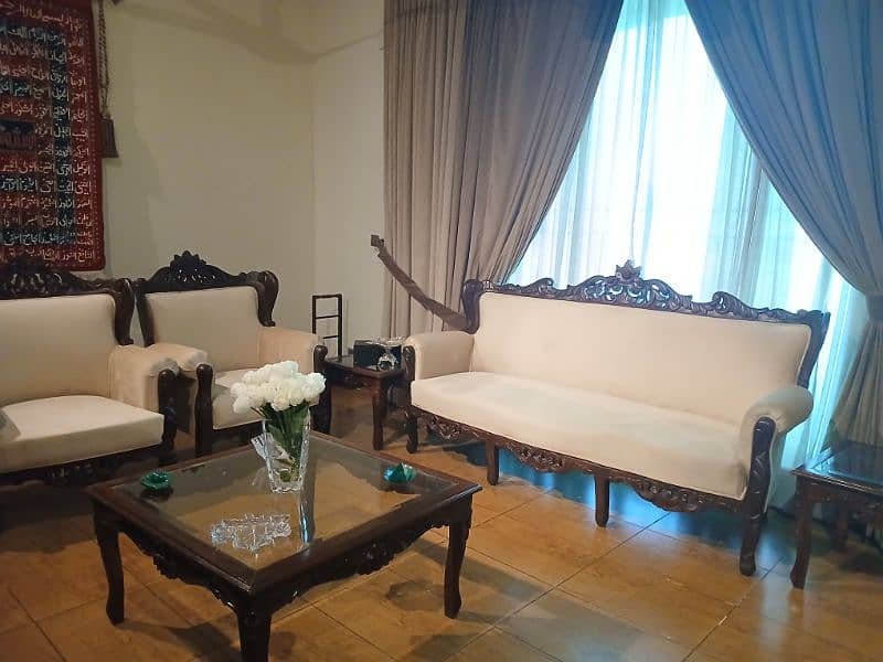 Sofa Set with centre & Side tables 0