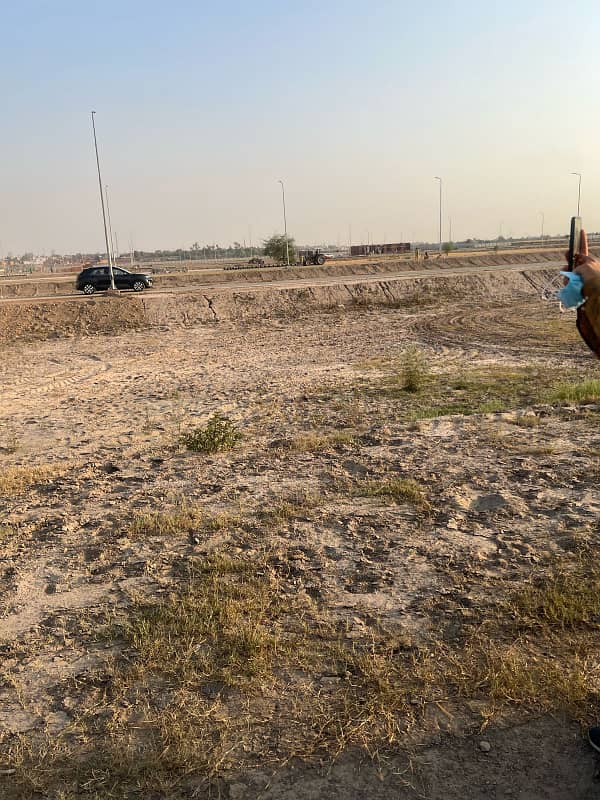 5 Marla Transfer Free Plot For Sale In Park View City Lahore 0