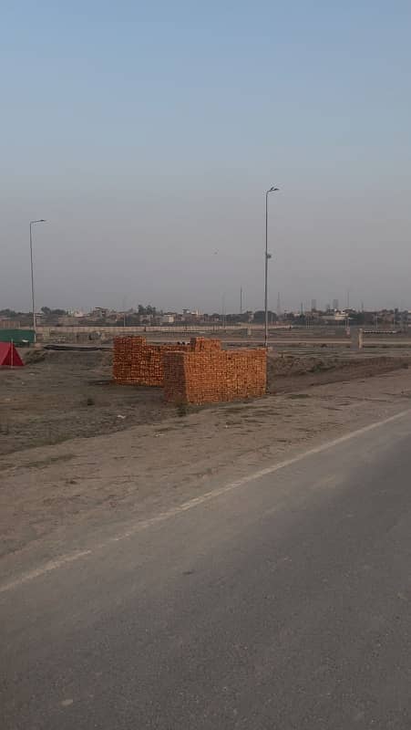 5 Marla Transfer Free Plot For Sale In Park View City Lahore 1