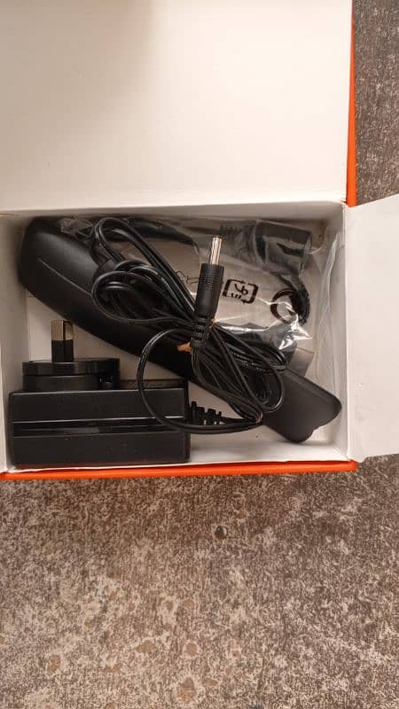 Fire Legend  PV12 Portable Wireless LED projector 3