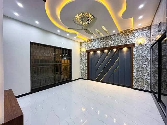 10 Marla Beautiful Lower Portion On Rent In Nawab Town Block C 6