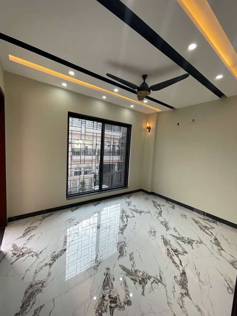 5 Marla Triple Storey House In Etihad Town Phase 1 - Block C For Sale 17