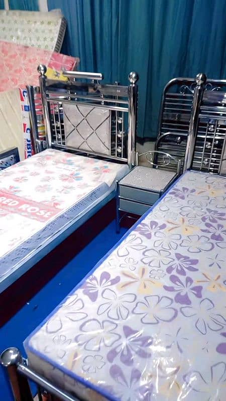 Stainless steel single beds 0