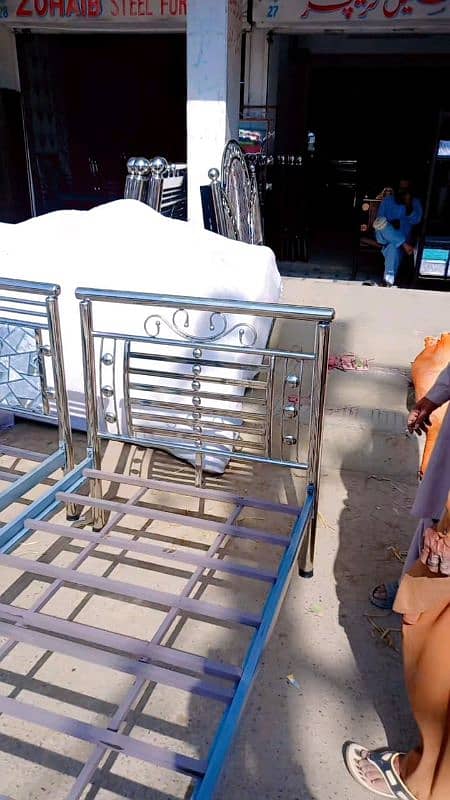 Stainless steel single beds 5