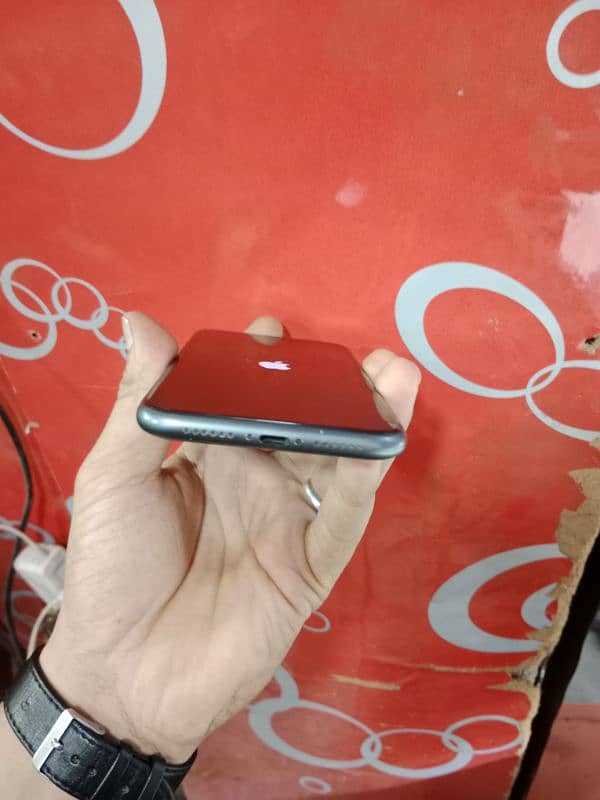 iphone 11 non pta  (64) water pack 5