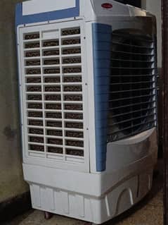 10/10 conditions full size air coller