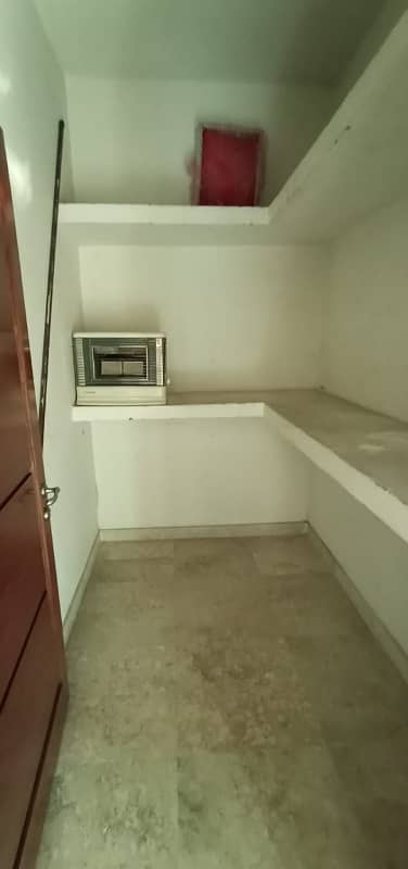 1 Kanal Fully Furnished Modern Upper Portion For Rent In DHA Phase 4 Lahore! 14