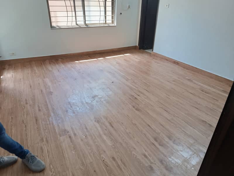 1 Kanal Fully Furnished Modern Upper Portion For Rent In DHA Phase 4 Lahore! 21