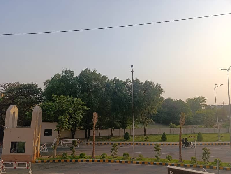 1 Kanal Fully Furnished Modern Upper Portion For Rent In DHA Phase 4 Lahore! 22