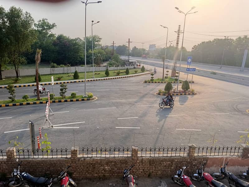 1 Kanal Fully Furnished Modern Upper Portion For Rent In DHA Phase 4 Lahore! 24
