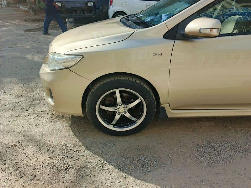 Toyota Corolla GLI 2012 3