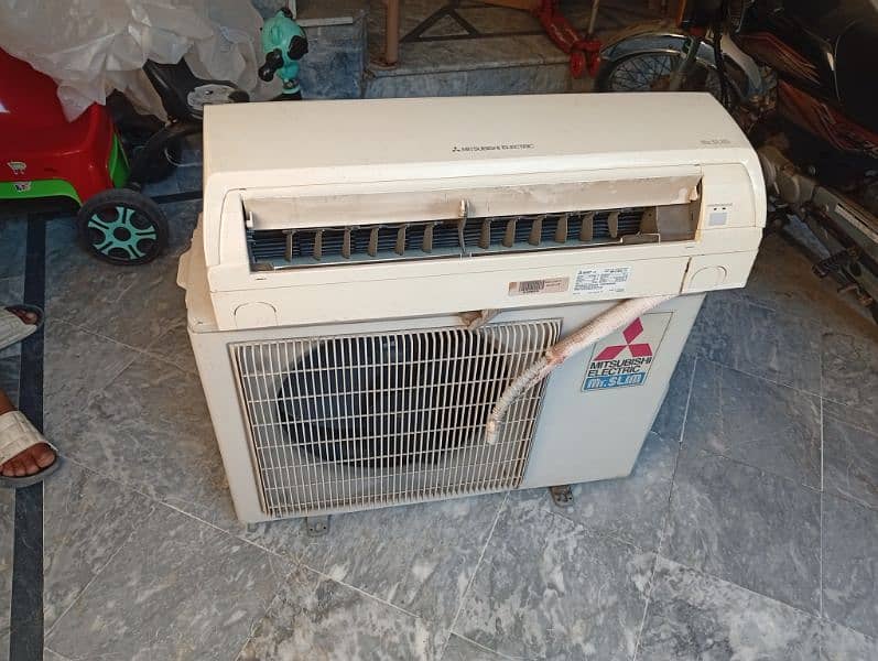 AC mitsubishi 2