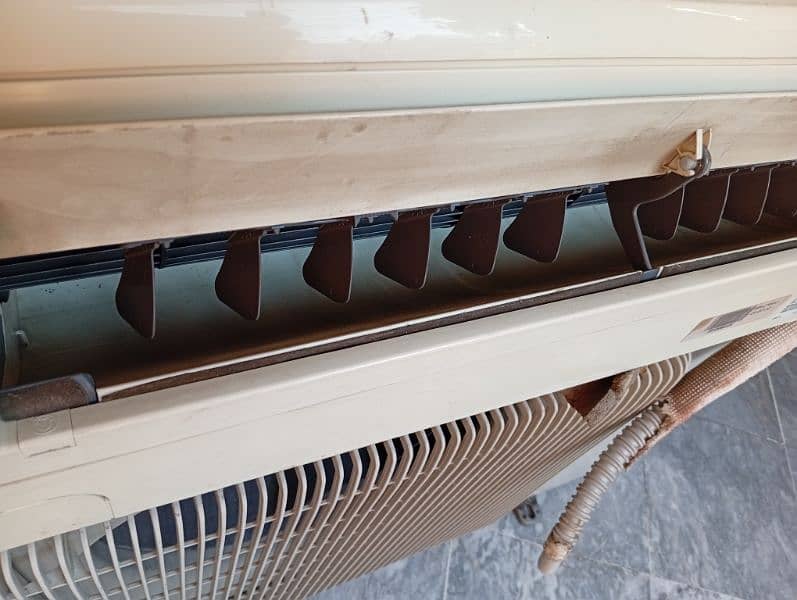 AC mitsubishi 3