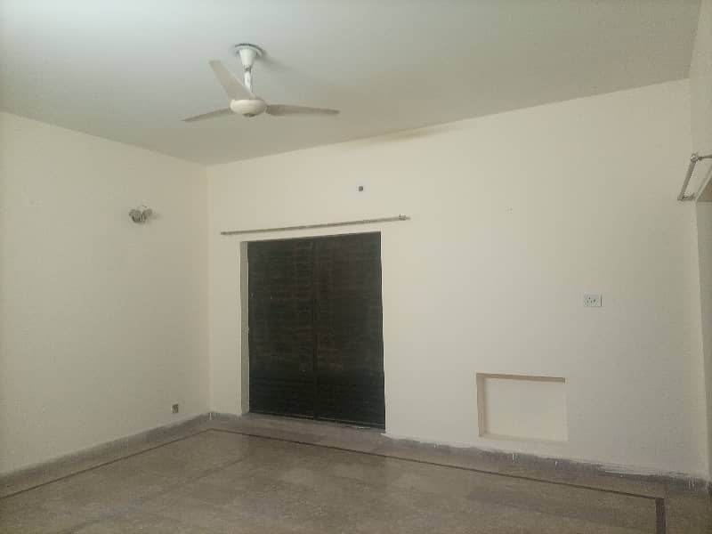2 KANAL NEWLY UPPER PORTION DHA PHASE 1 9