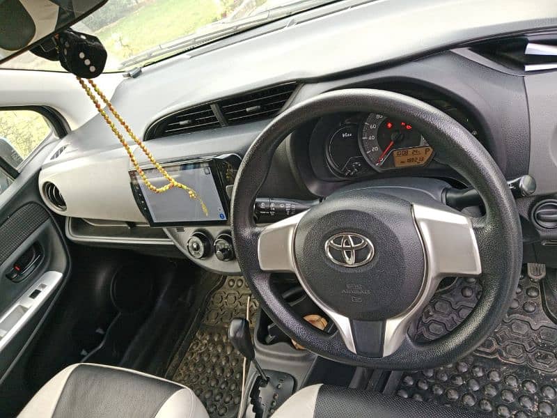 Toyota Vitz 2017 1