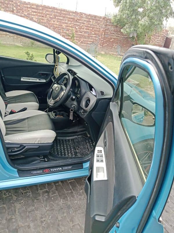 Toyota Vitz 2017 3
