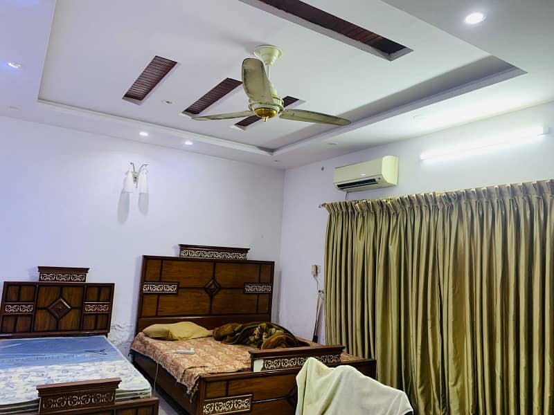 1 KANAL UPPER PORTION FOR RENT IN PIA HOUSING SOCIETY NEAR PIA MAIN BOULEVARD. ALL FACILITIES AVAILABLE. ORIGINAL AVAILABLE FOR BOTH FAMILY AND OFFICE. 2