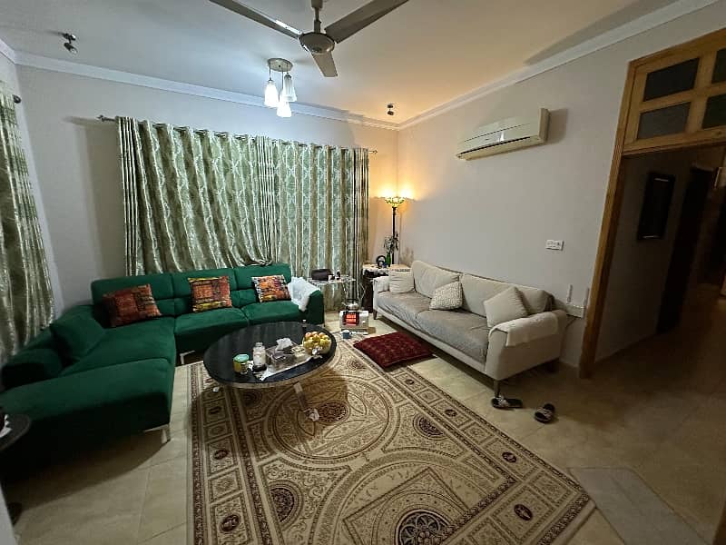 Defense villa available for rent 4